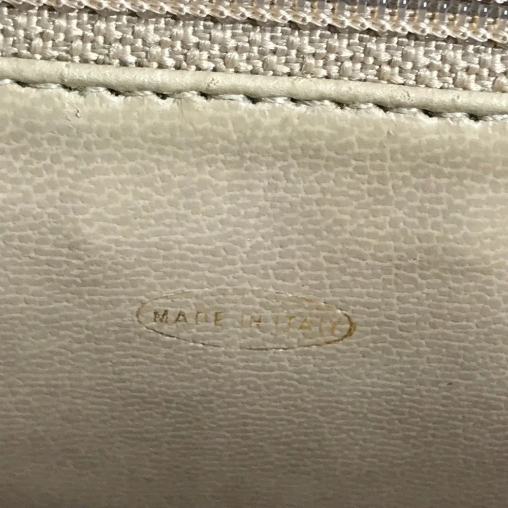 CHANEL Vintage Cream Caviar Leather Logo Shoulder Bag